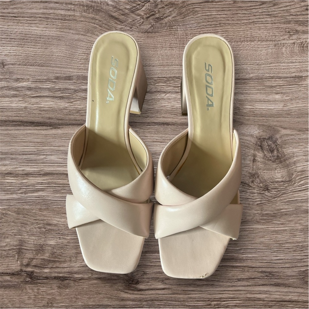 Light Baby pink soda women’s sandals heels shoes size 7